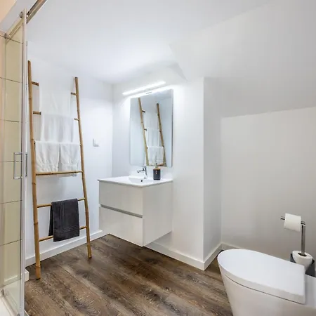 بيت ضيافة Angra Charming By Seewest 3*