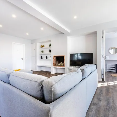 بيت ضيافة Angra Charming By Seewest 3*