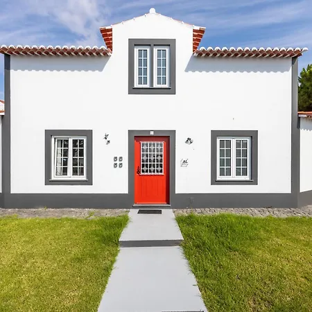 Angra Charming By Seewest بيت ضيافة 3*