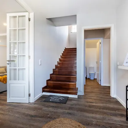 Angra Charming By Seewest أنغرا دو إِراويزو