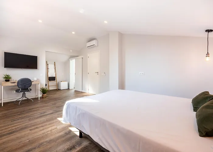 Angra Charming By Seewest Guest house 3*