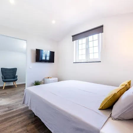 Guest house Angra Charming By Seewest