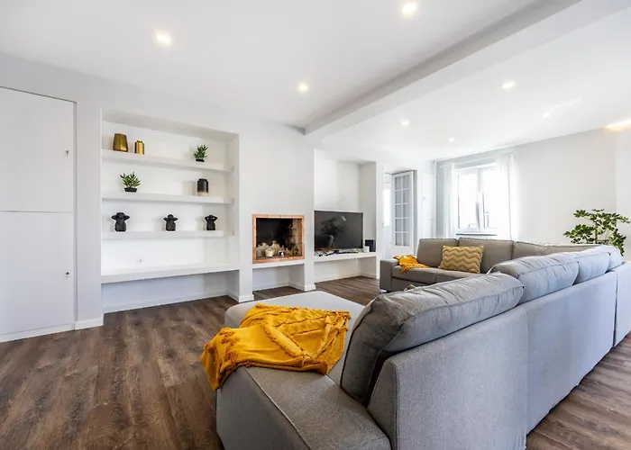 Angra Charming By Seewest Konukevi Angra do Heroísmo